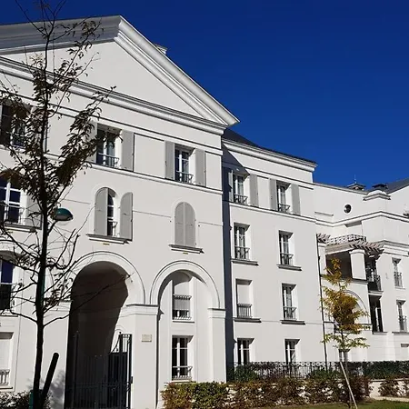 *new* Livy 6 Pax Apartment Serris